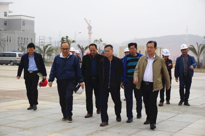 5.������һ������Ŀ�깤������ʵ�ع۲���л΢�� ��700.jpg