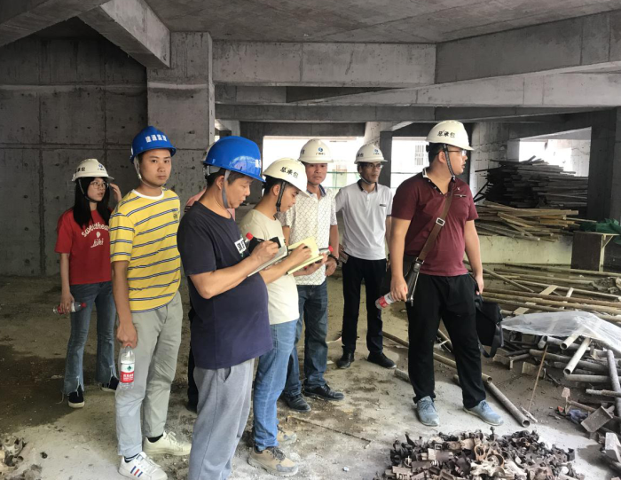 5.1������Ŀһ�ߵ����������� ��700.png