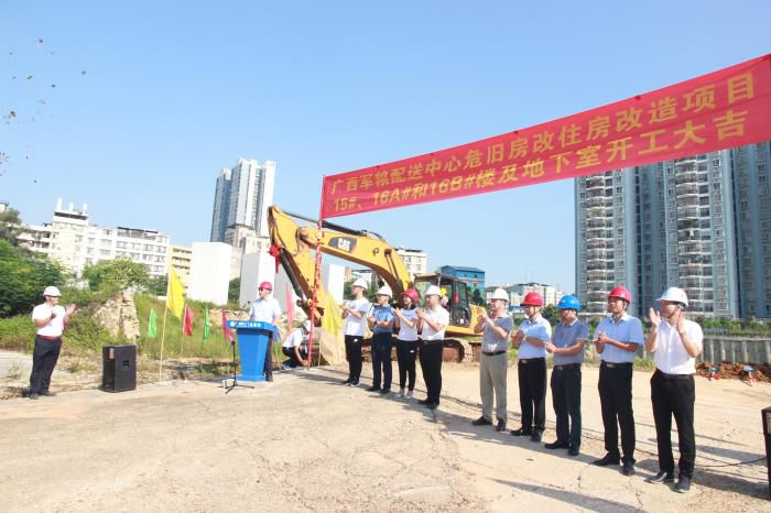 1������ʽ�ֳ����˲ӱ� ��700.JPG