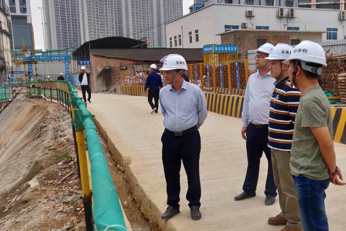 4����ֳ�����Ԫ�� ��700.jpg