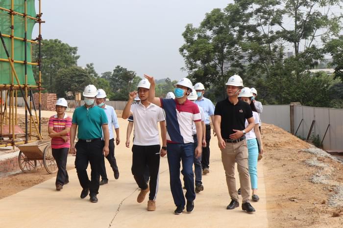 4.2���ָ���ֳ��� ��� ��700.jpg