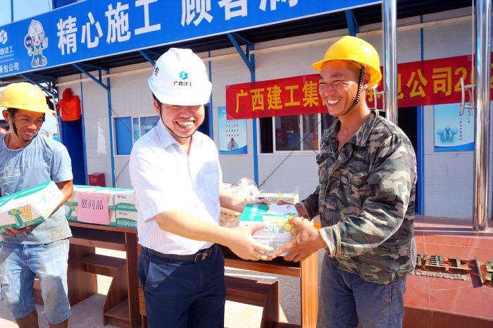 �͢��Ϊ���˷�������ο��Ʒ��л΢�� ��.jpg