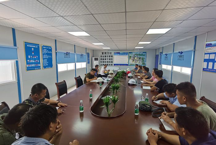 �����ֳ��� ����Ӣ ��.jpg