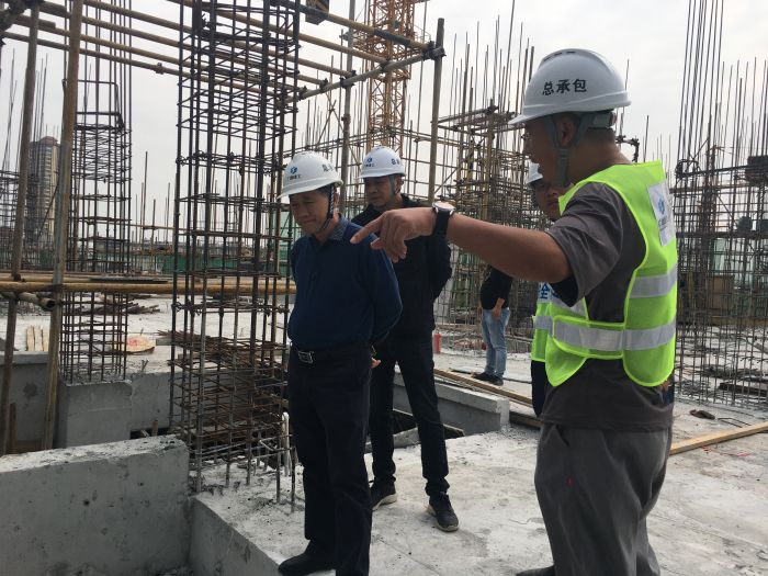 9�����Ժ��Ŀ�����ֳ������� ��.jpg