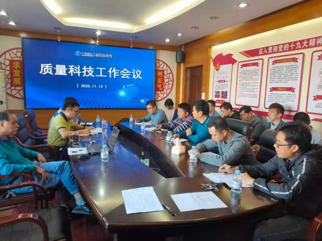 12�����ֳ����ŷ�Ӣ ��.jpg