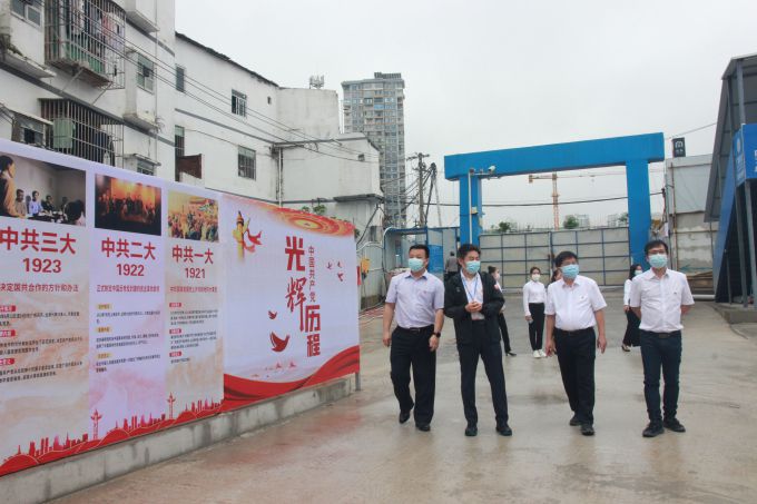 ���С���ɫ���ȡ����˲ӱ� �㣨��ͼ��.jpg