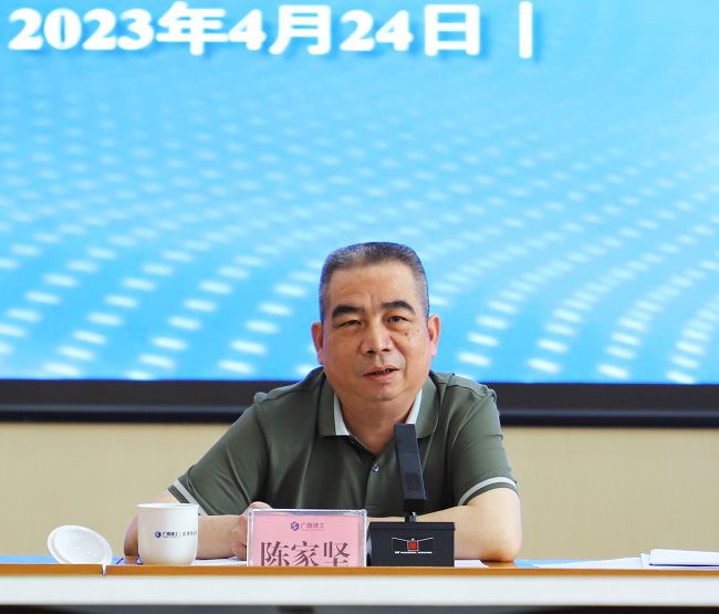 �¼Ҽὲ����֣ʫ�� ��000��.jpg