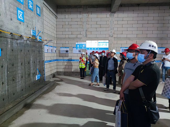 ��˾Ա����Ħ�������� �㣨��ͼ��.jpg