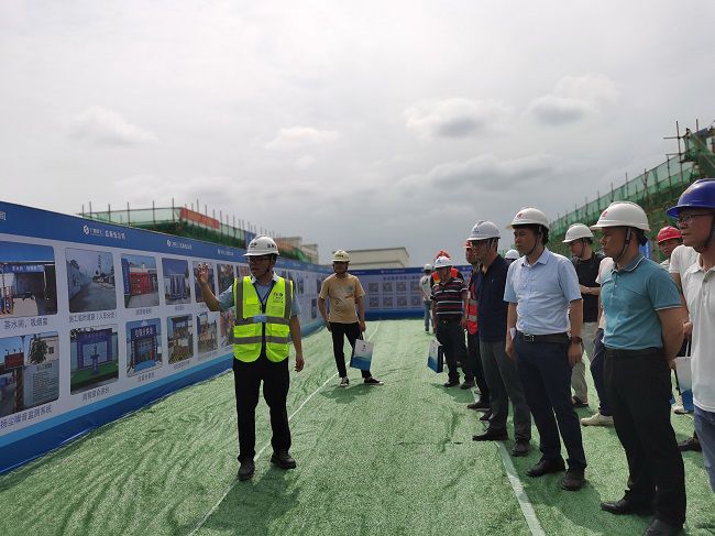 ��Ħ�ֳ������ľ� �㣨��ͼ��.jpg