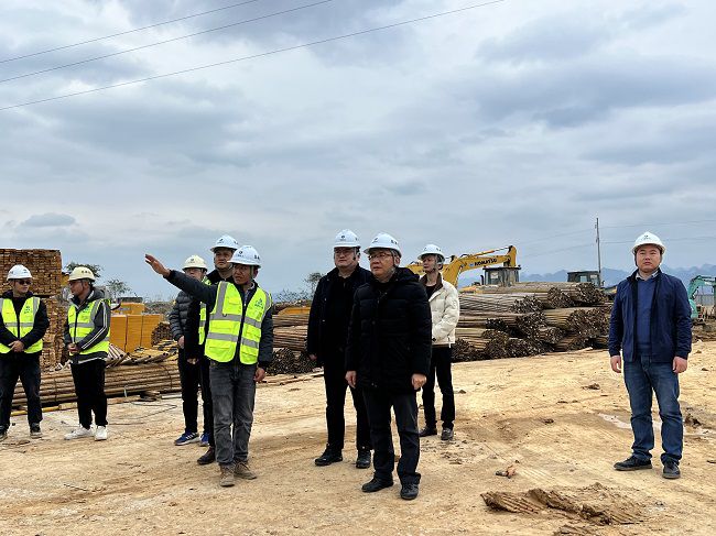 ��Ŀ�ֳ�����ΰ�� �㣨��ͼ��.jpg